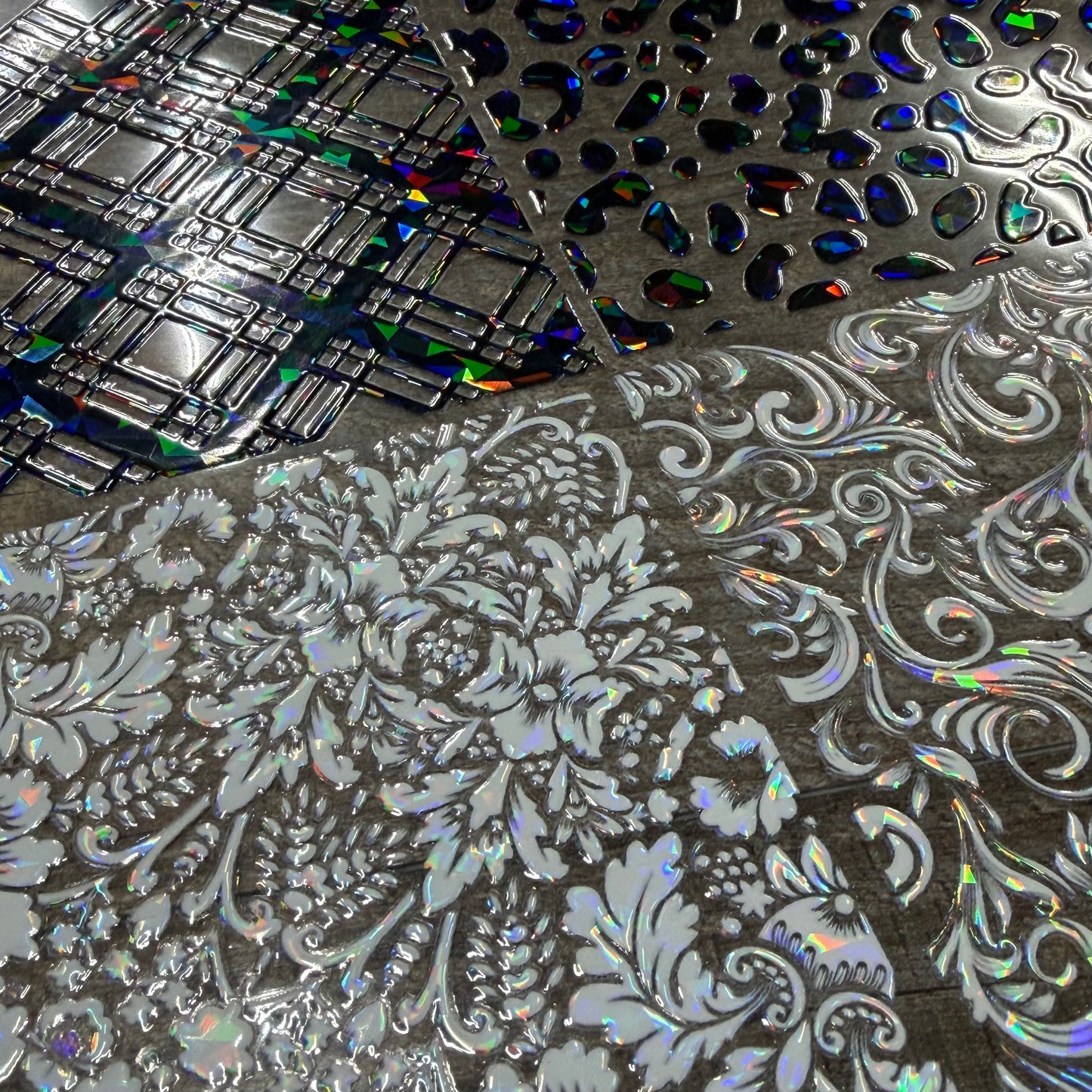 Quad Holographic