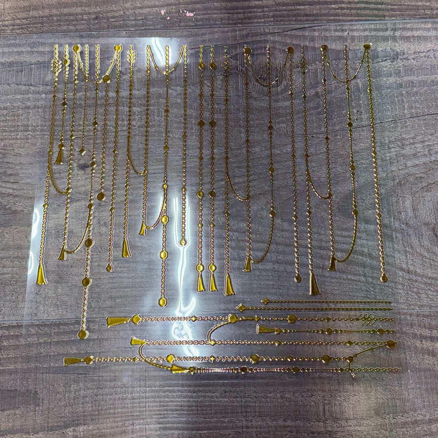 Metallic Dangles