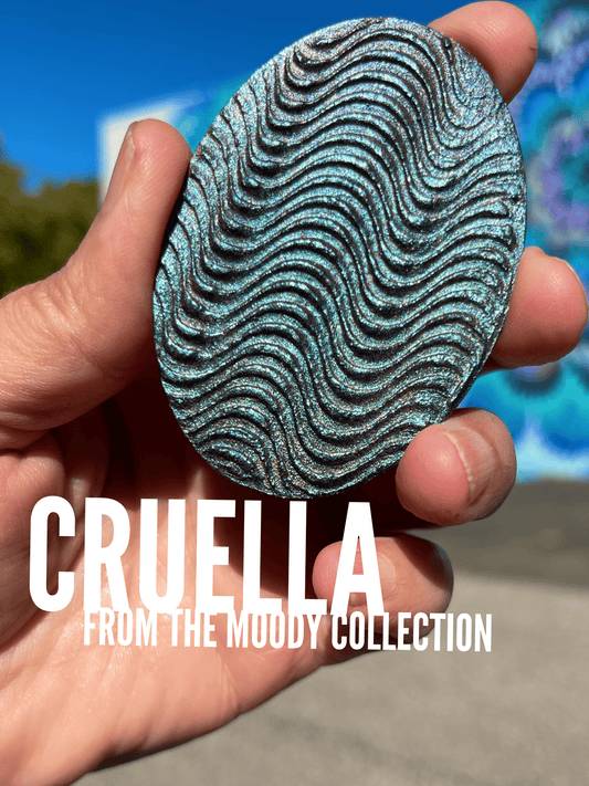 CRUELLA Tanglewood Sue-per Moody Shifter Metallic Wax